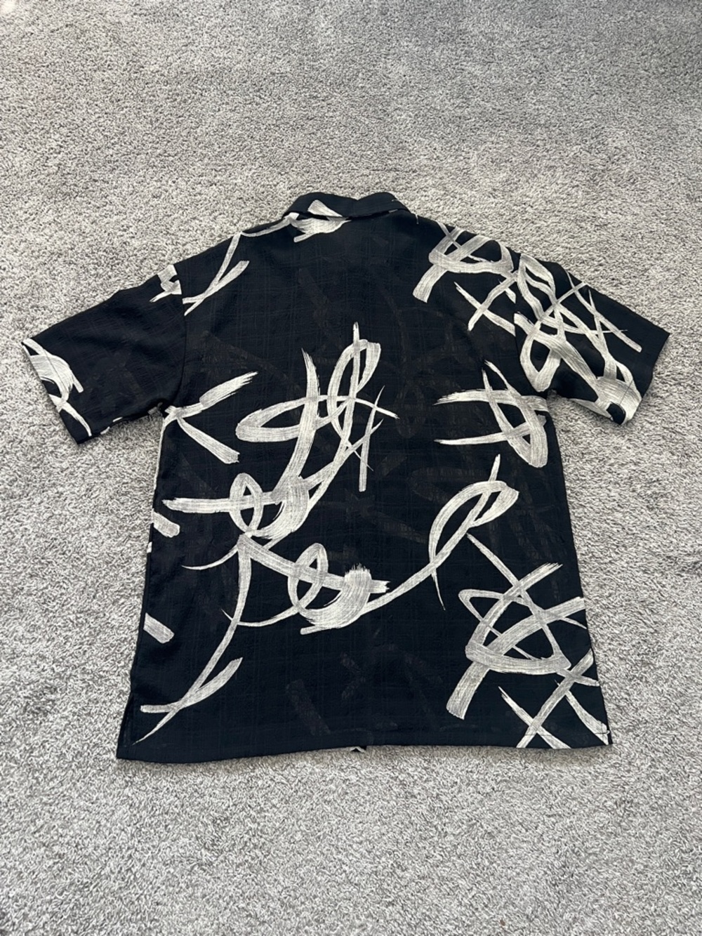 VTG Crème De Silk Men’s Black Abstract Silk Blend Short-Sleeve Button Shirt - L - Picture 2 of 7
